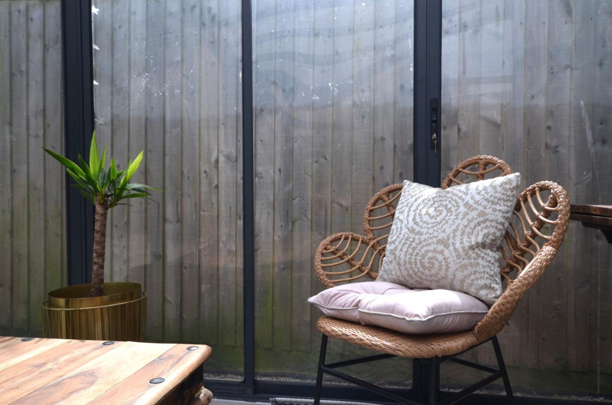 05 Queensway Gardens, هايلي المظهر الخارجي الصورة