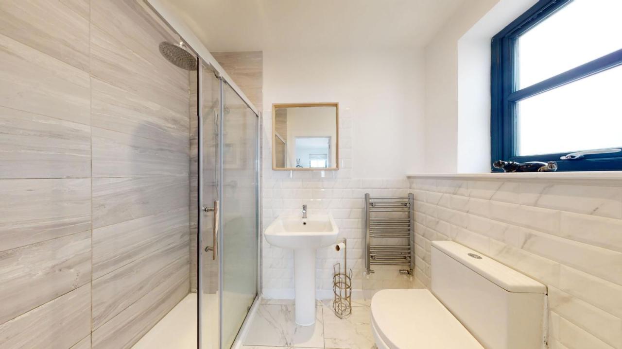 05 Queensway Gardens, هايلي المظهر الخارجي الصورة